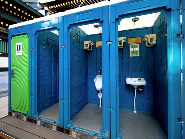 Porta potty delivery and setup in Chelsea, MA